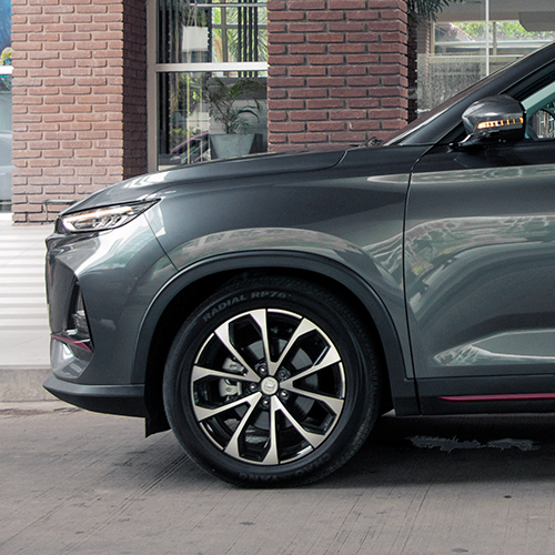 X7 exterior 3